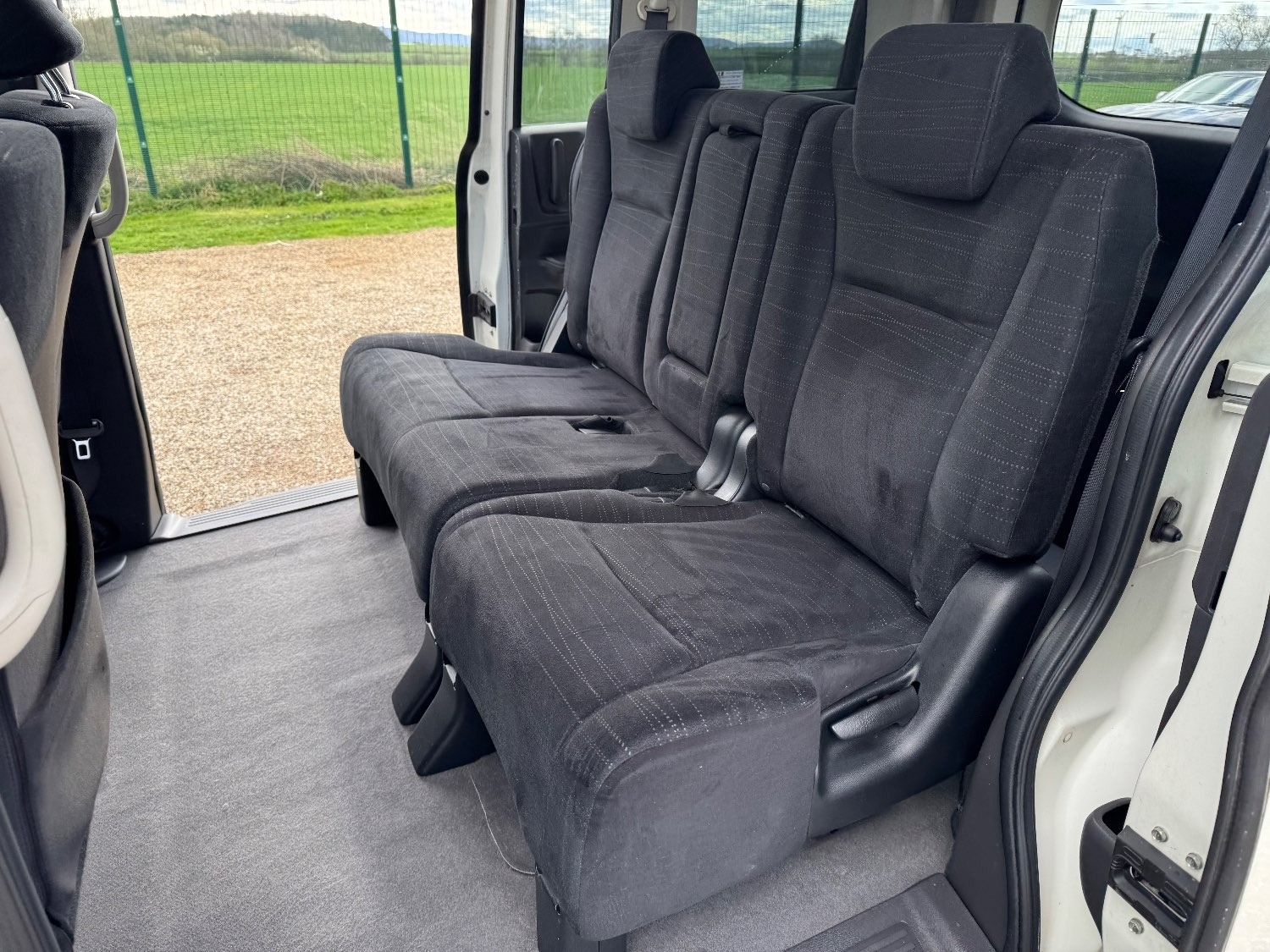 Used Honda Stepwagon 2010 for sale - 76045768: Photo 12