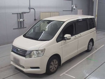 Used Honda Stepwagon 2010 for sale - 76045768: Photo