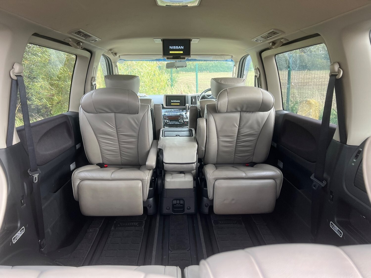 Used Nissan Elgrand 2007 for sale - 74703415: Photo 13