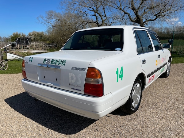 Used Toyota Crown for sale - 59709908: Photo 9