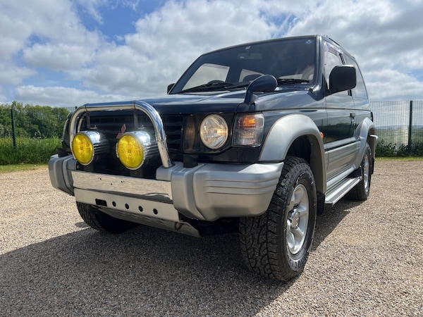 Used Mitsubishi Pajero 1995 for sale - 73229959: Photo 1