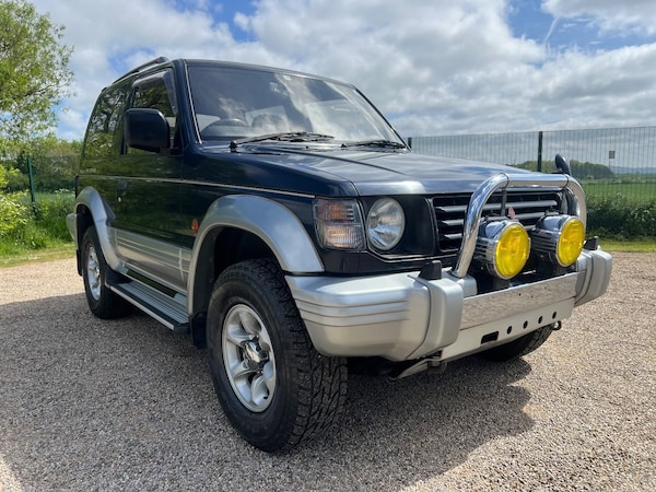 Used Mitsubishi Pajero 1995 for sale - 73229959: Photo 2
