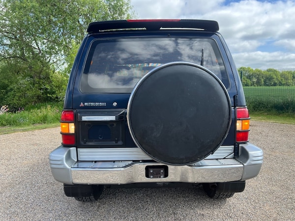 Used Mitsubishi Pajero 1995 for sale - 73229959: Photo 6