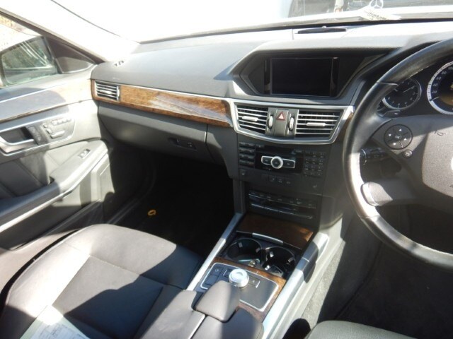 Used Mercedes-Benz E Class 2012 for sale - 77296904: Photo 11