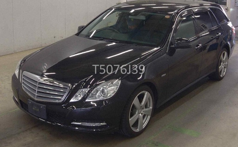 Used Mercedes-Benz E Class 2012 for sale - 77296904: Photo 2