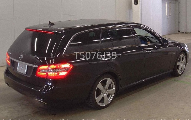Used Mercedes-Benz E Class 2012 for sale - 77296904: Photo 4