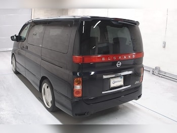 Used Nissan Elgrand 2009 for sale - 76207166: Photo 2