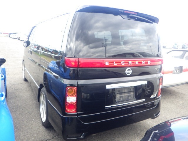 Used Nissan Elgrand 2009 for sale - 76207166: Photo 3