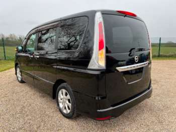 Used Nissan Serena 2011 for sale - 63287887: Photo
