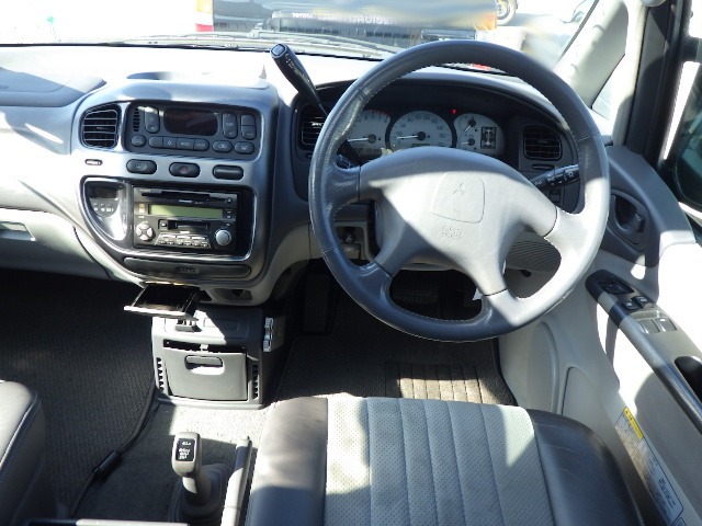 Used Mitsubishi Delica 2005 for sale - 77552618: Photo 10