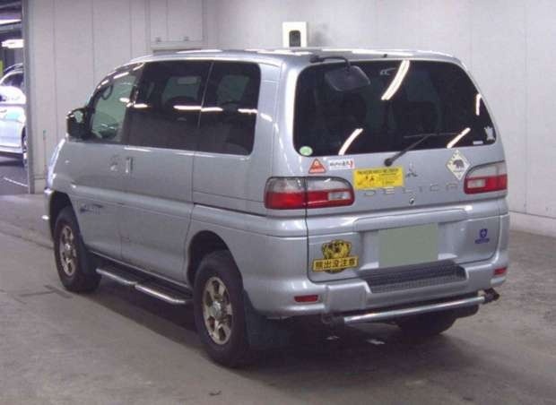 Used Mitsubishi Delica 2005 for sale - 77552618: Photo 3