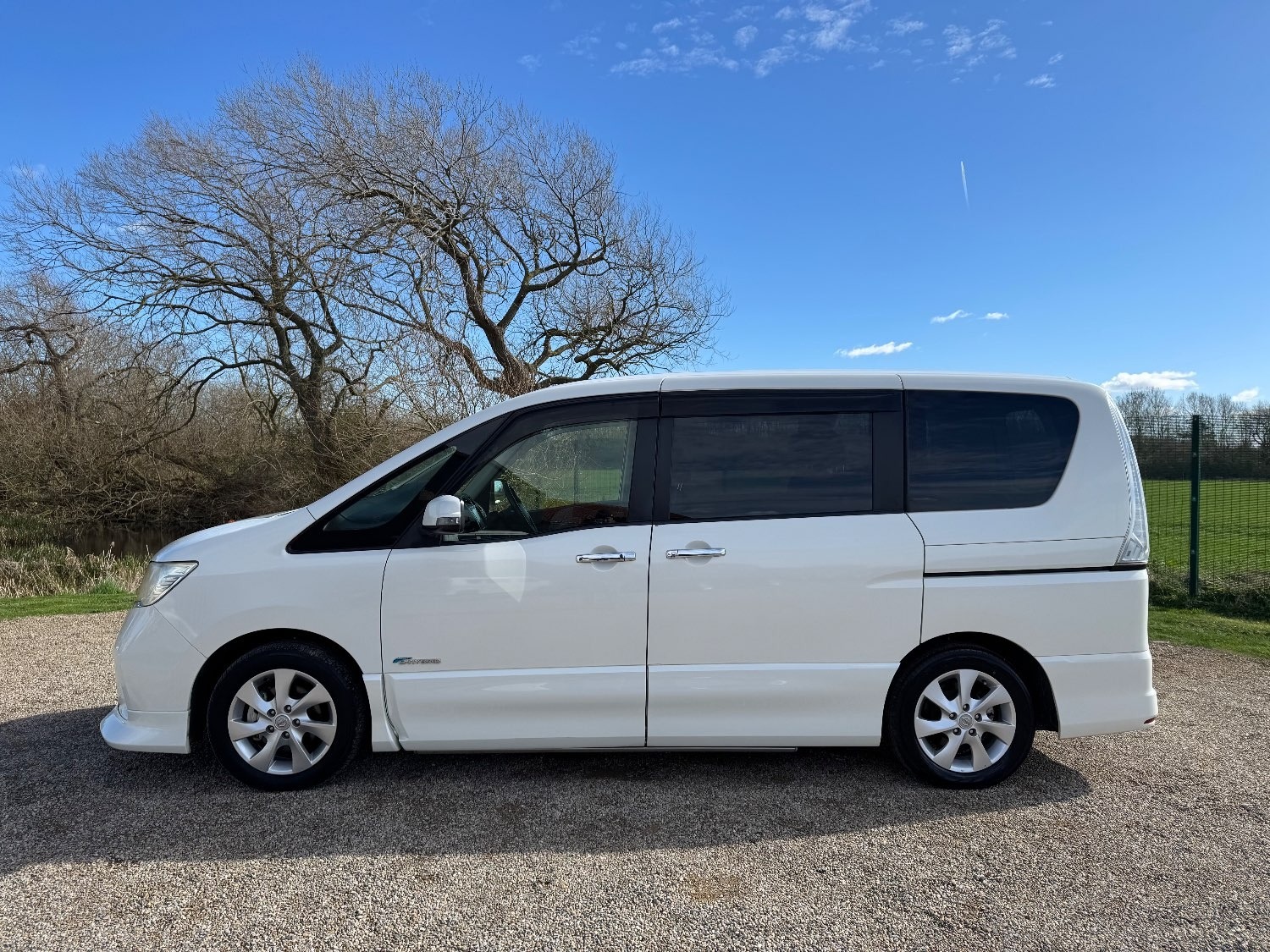Used Nissan Serena 2013 for sale - 76192807: Photo 5