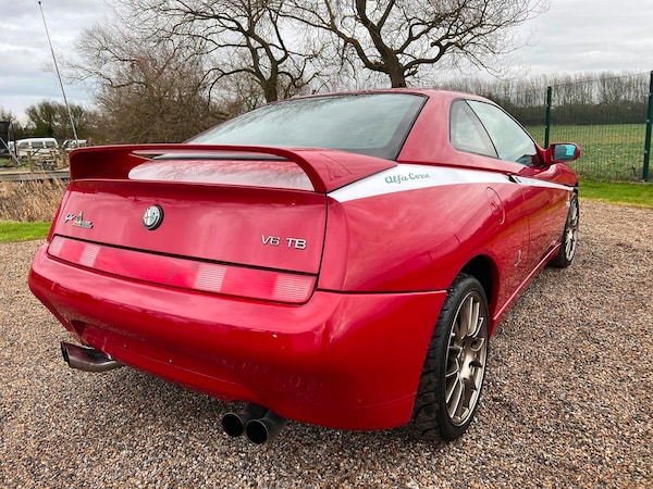 Used Alfa Romeo GTV 1997 for sale - 61981208: Photo 4