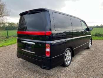 Used Nissan Elgrand 2008 for sale - 68017841: Photo