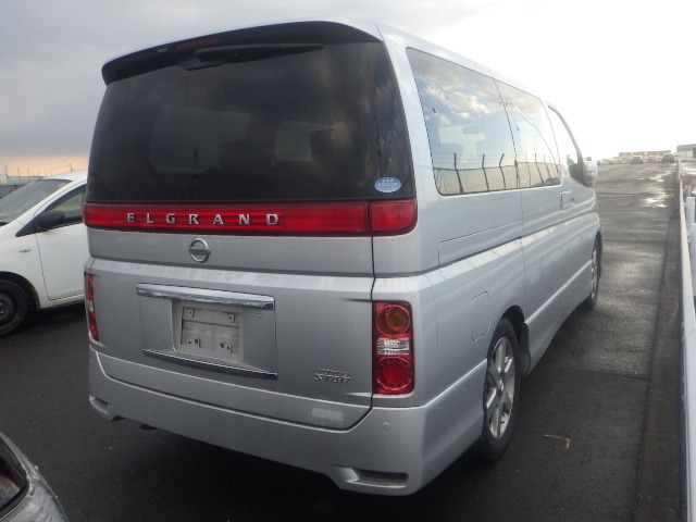 Used Nissan Elgrand 2007 for sale - 77155244: Photo 5