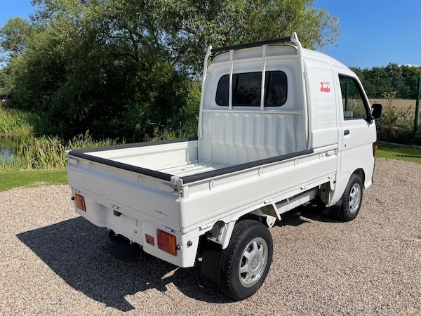 Used Daihatsu Hijet for sale - 59709941: Photo 4