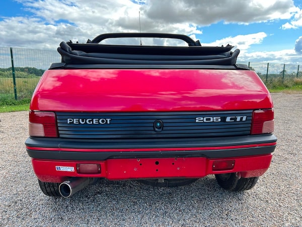 Used Peugeot 205 1995 for sale - 58833644: Photo 8