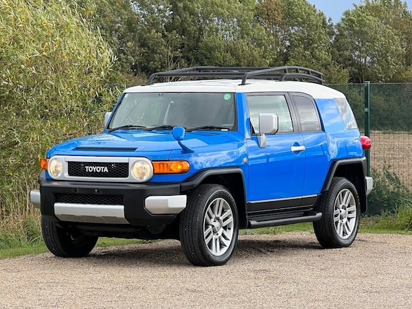 Used Toyota FJ Cruiser 2011 for sale - 74634926: Photo 1