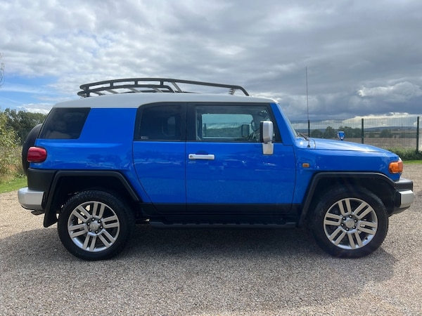 Used Toyota FJ Cruiser 2011 for sale - 74634926: Photo 6