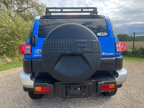 Used Toyota FJ Cruiser 2011 for sale - 74634926: Photo 8