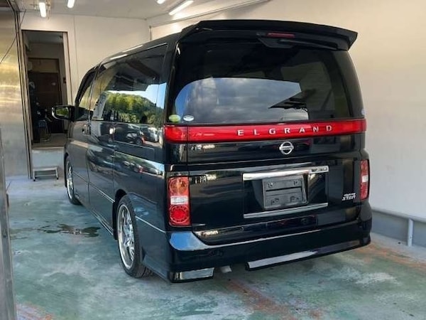 Used Nissan Elgrand 2008 for sale - 76206921: Photo 2