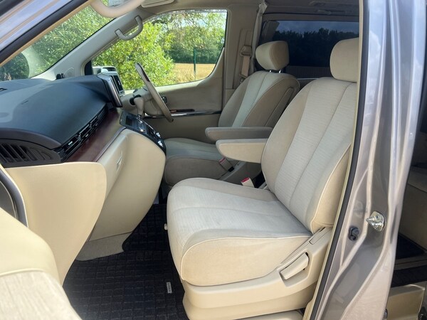 Used Nissan Elgrand 2010 for sale - 73950749: Photo 10