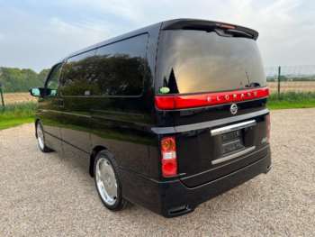 Used Nissan Elgrand 2008 for sale - 67319365: Photo