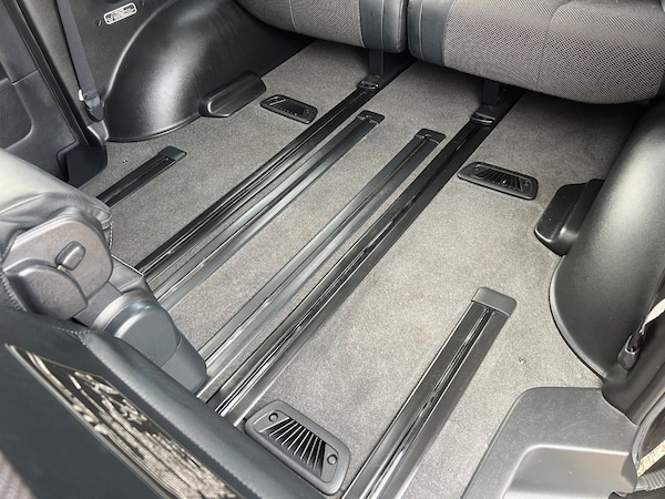 Used Nissan Elgrand 2006 for sale - 74072356: Photo 14