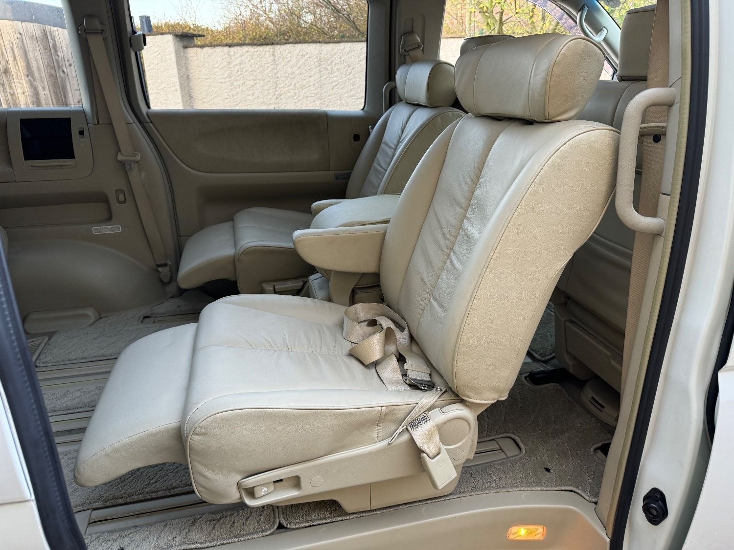 Used Nissan Elgrand 2006 for sale - 75303865: Photo 12