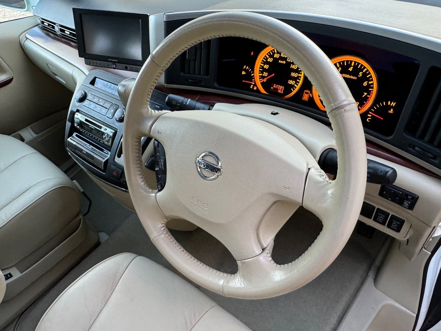 Used Nissan Elgrand 2006 for sale - 75303865: Photo 14