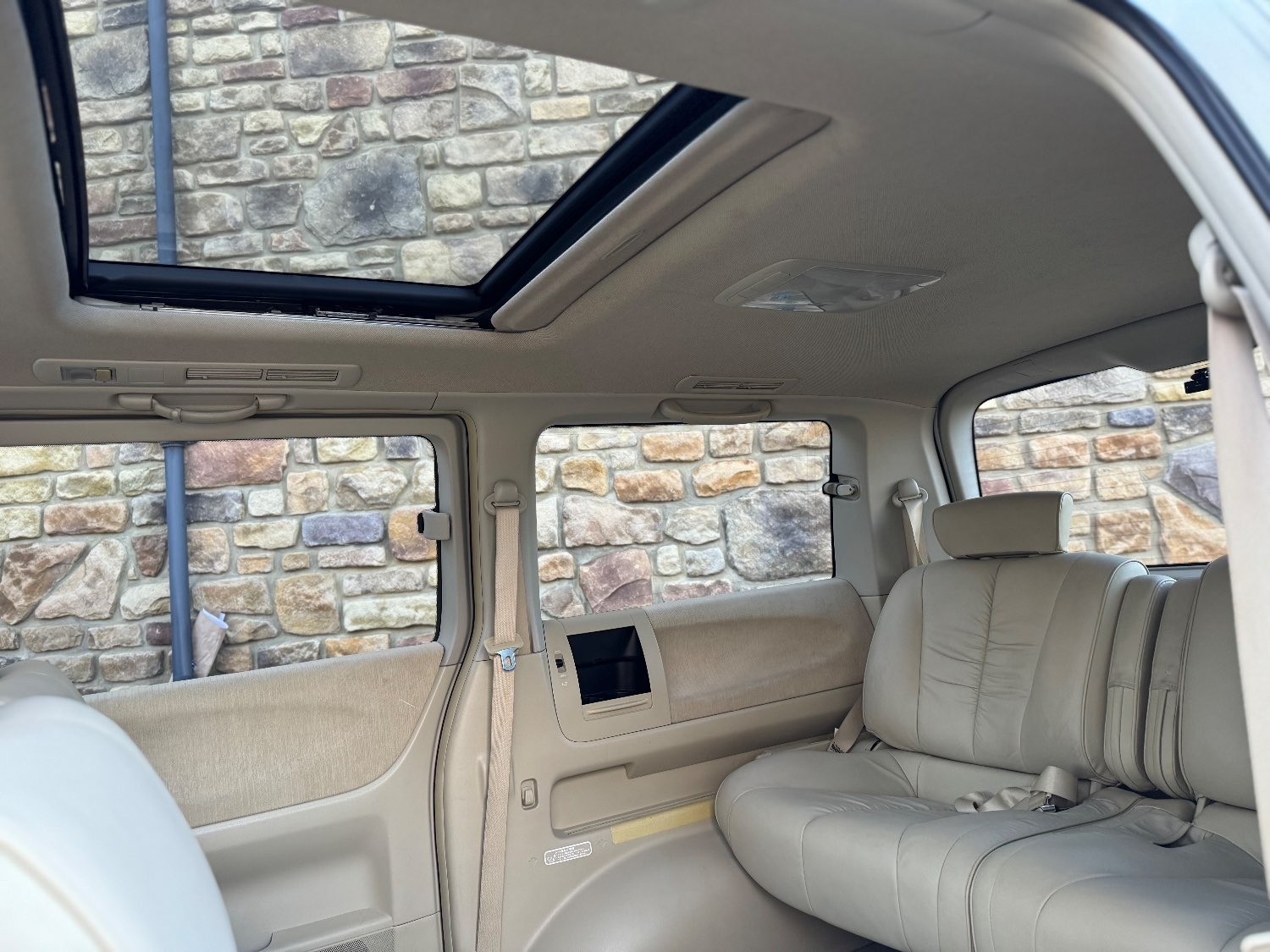 Used Nissan Elgrand 2006 for sale - 75303865: Photo 17