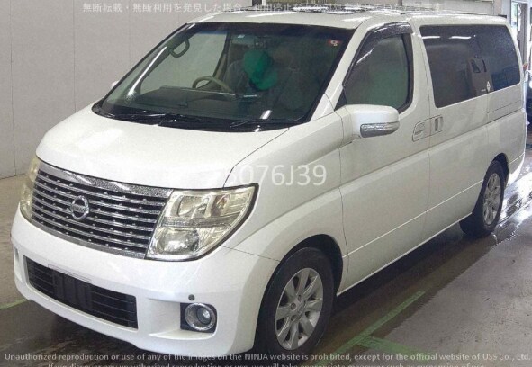 Used Nissan Elgrand 2006 for sale - 75303865: Photo 2