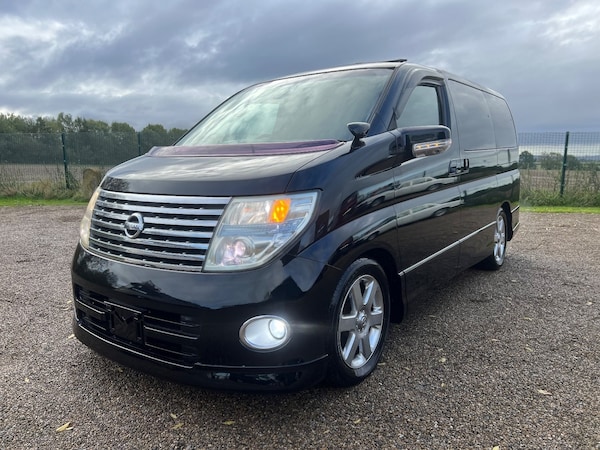 Used Nissan Elgrand 2007 for sale - 69512851: Photo 1