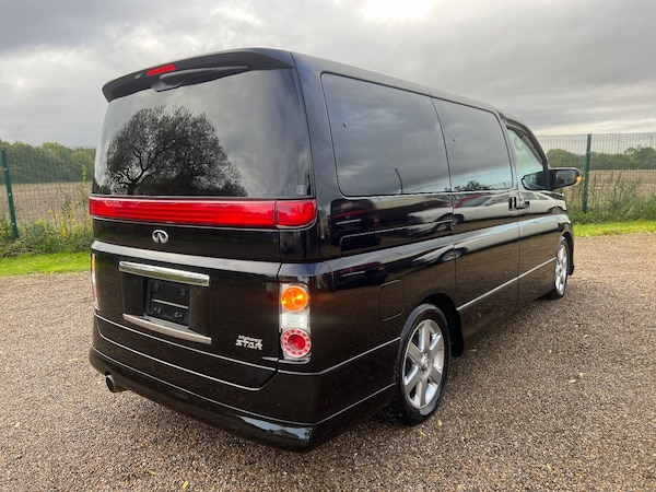 Used Nissan Elgrand 2007 for sale - 69512851: Photo 4