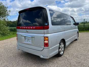 Used Nissan Elgrand 2007 for sale - 69886099: Photo