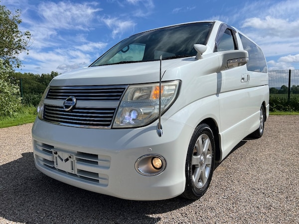 Used Nissan Elgrand 2009 for sale - 70235391: Photo 1