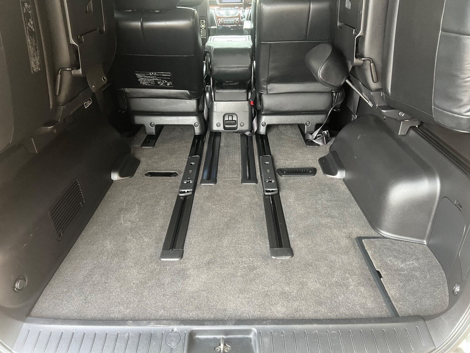 Used Nissan Elgrand 2008 for sale - 75016213: Photo 14