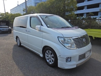 Used Nissan Elgrand 2004 for sale - 75661727: Photo