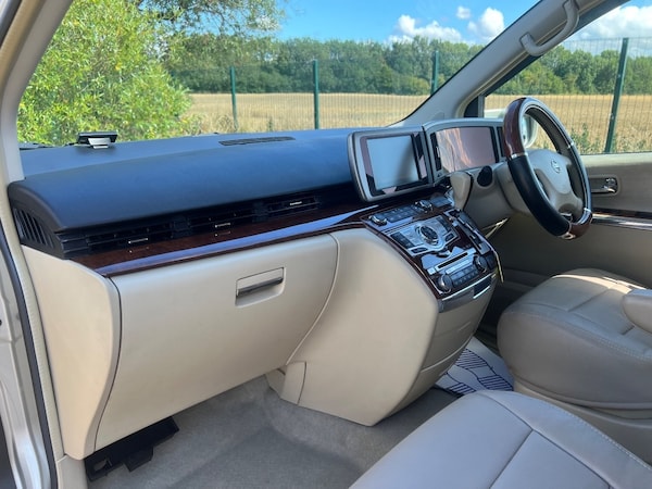 Used Nissan Elgrand 2009 for sale - 74126769: Photo 14