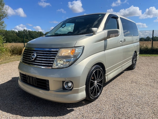 Used Nissan Elgrand 2009 for sale - 74126769: Photo 1