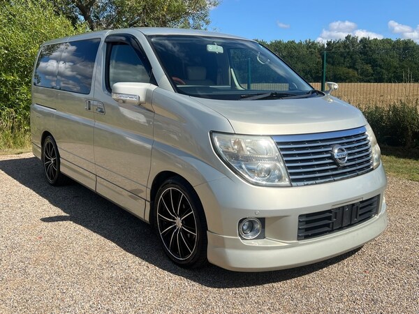 Used Nissan Elgrand 2009 for sale - 74126769: Photo 2