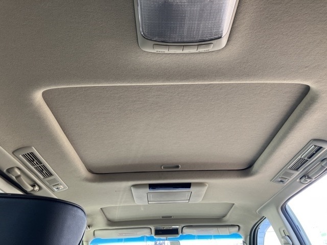 Used Nissan Elgrand 2008 for sale - 77446261: Photo 5