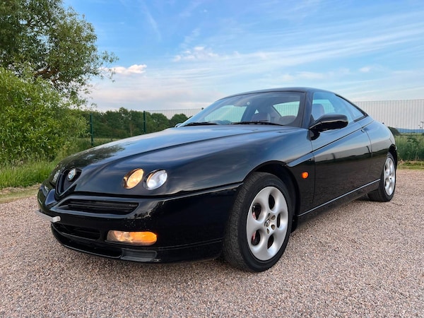 Used Alfa Romeo GTV 1999 for sale - 65409981: Photo 1