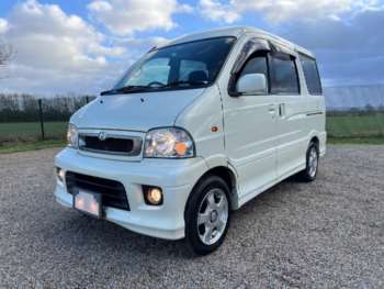2000 - TOYOTA SPARKY G-TYPE 1.3 4-SPEED AUTOMATIC * 7 SEATER * HIGH ROOF * 5-Door