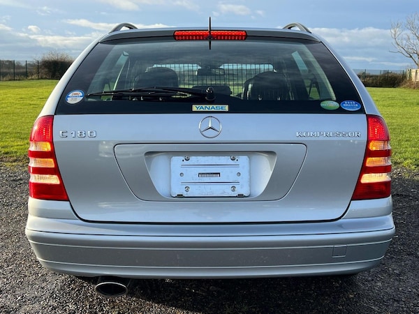 Used Mercedes-Benz C Class 2005 for sale - 68811934: Photo 8