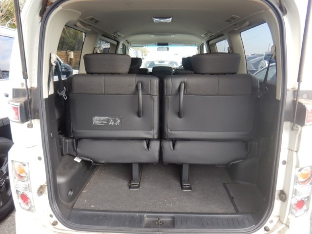 Used Nissan Elgrand 2006 for sale - 76906001: Photo 10