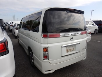 Used Nissan Elgrand 2006 for sale - 76906001: Photo