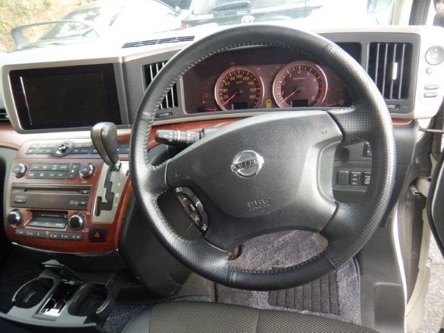 Used Nissan Elgrand 2006 for sale - 76906001: Photo 8