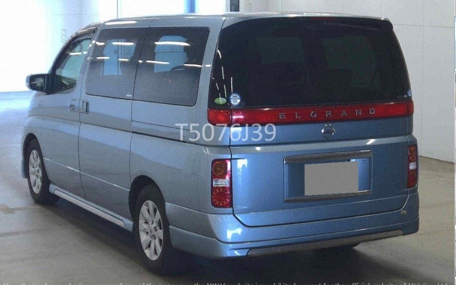 Used Nissan Elgrand 2005 for sale - 77388332: Photo 3