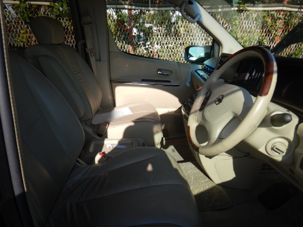 Used Nissan Elgrand 2010 for sale - 76682534: Photo 6